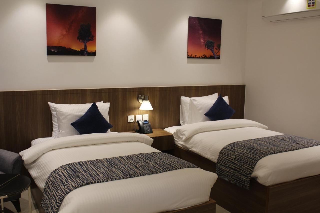 Duqm Express Hotel Extérieur photo