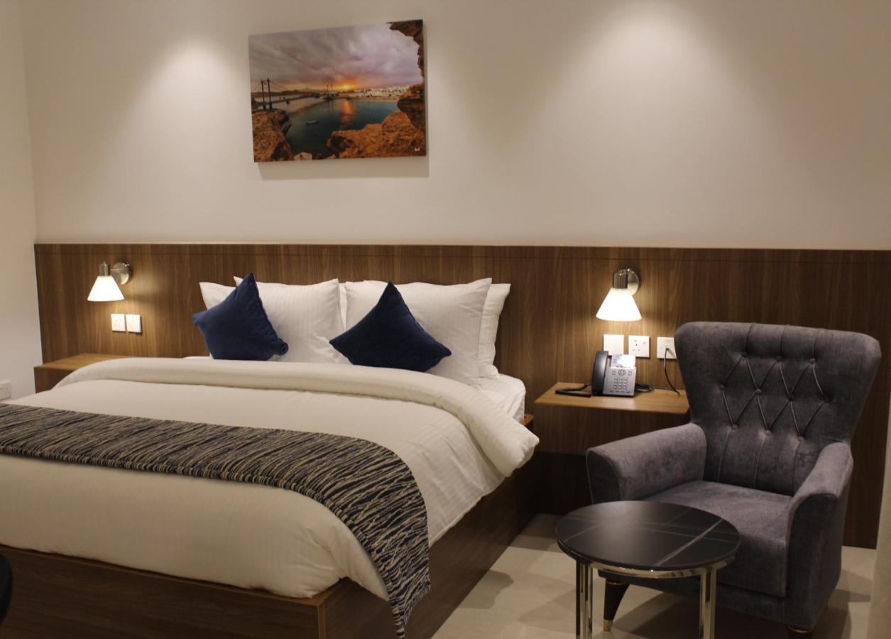 Duqm Express Hotel Extérieur photo