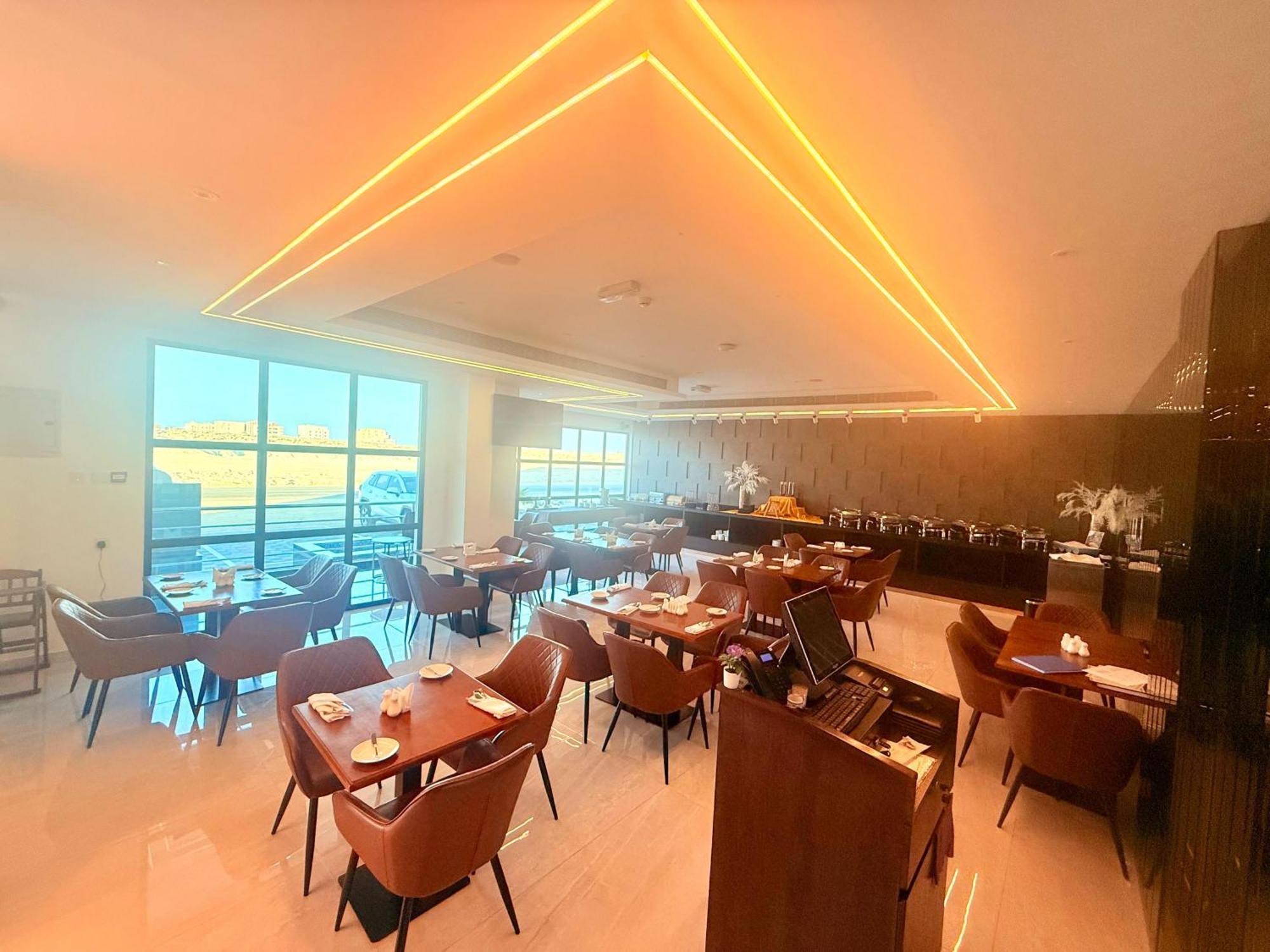 Duqm Express Hotel Extérieur photo